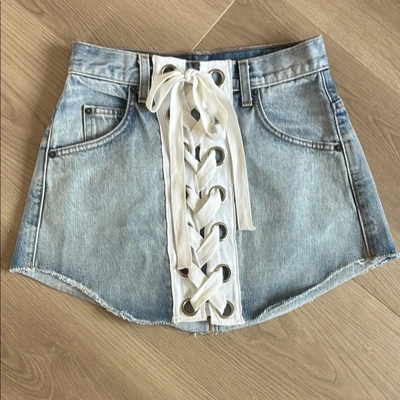 $188 Carmar Carson Beatrice Lace Up Denim Mini Skirt Raw Hemline - Picture 2 of 10